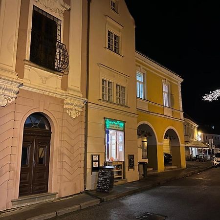 Apartament Dum Pod Vezi Mikulov Zewnętrze zdjęcie