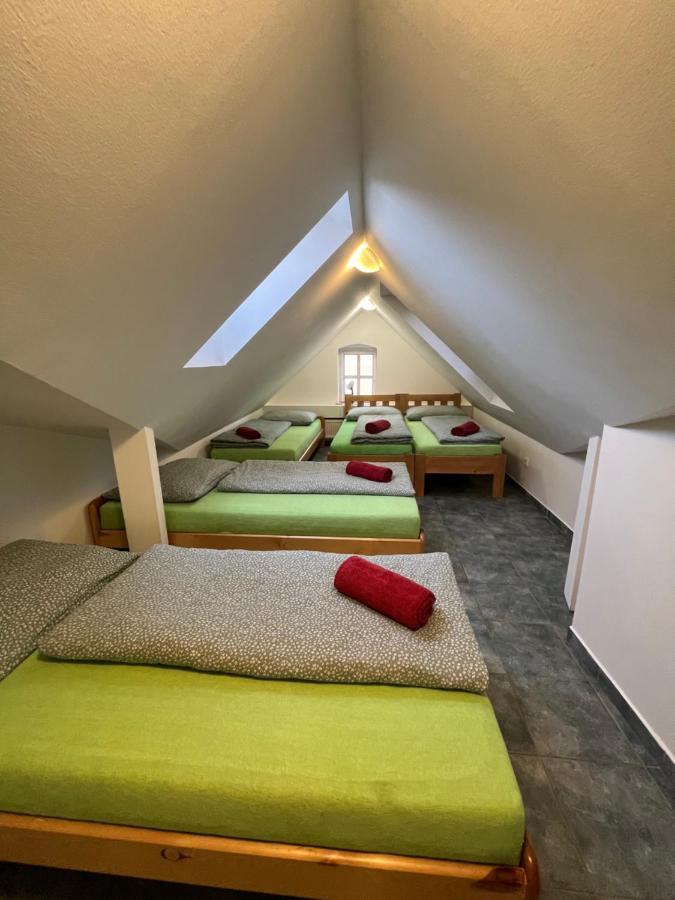 Apartament Dum Pod Vezi Mikulov Zewnętrze zdjęcie
