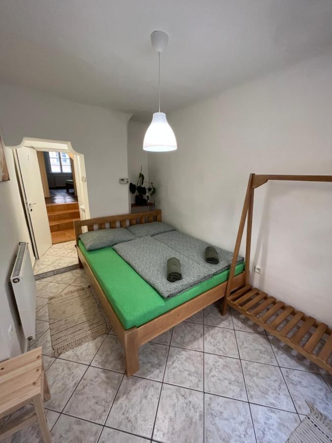 Apartament Dum Pod Vezi Mikulov Zewnętrze zdjęcie